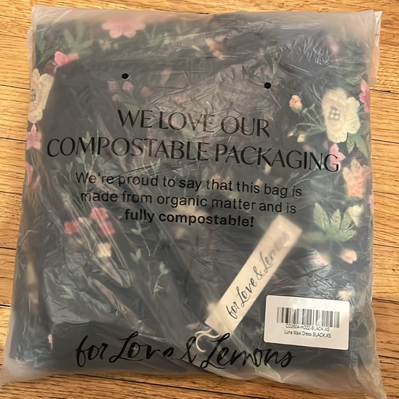 FOR LOVE & LEMONS Luna Maxi Dress In Embroidered Black Floral Size XS NWT - Picture 10 of 10